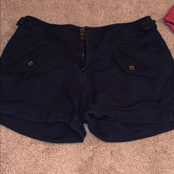 Shorts - Picture 2 of 3
